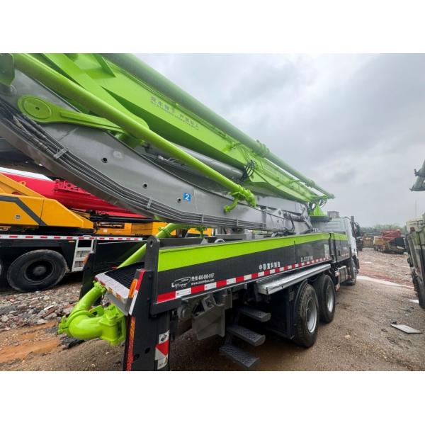 Hydraulic Zoomlion Pump Cement Truck 47m Pump Truck High Pumping Efficiency