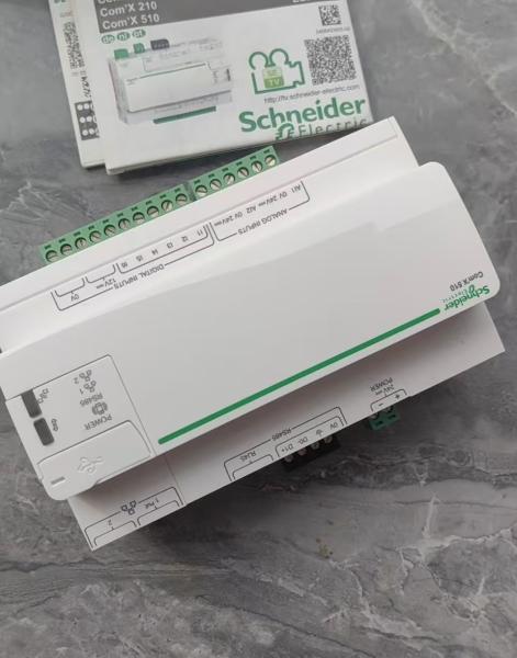 Schneider Electric EBX510 ComX510 Energy Server Gateway 24 VDC 4GB SDRAM