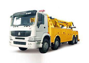 Durable Custom Wrecker Tow Truck , 200KN Boom / Sling Separated Breakdown Recovery Truck
