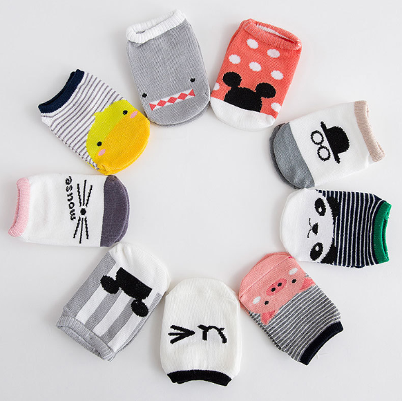 Smile Face Newborn Baby Socks / Bulk Baby Socks Gray Color Anti Bacterial
