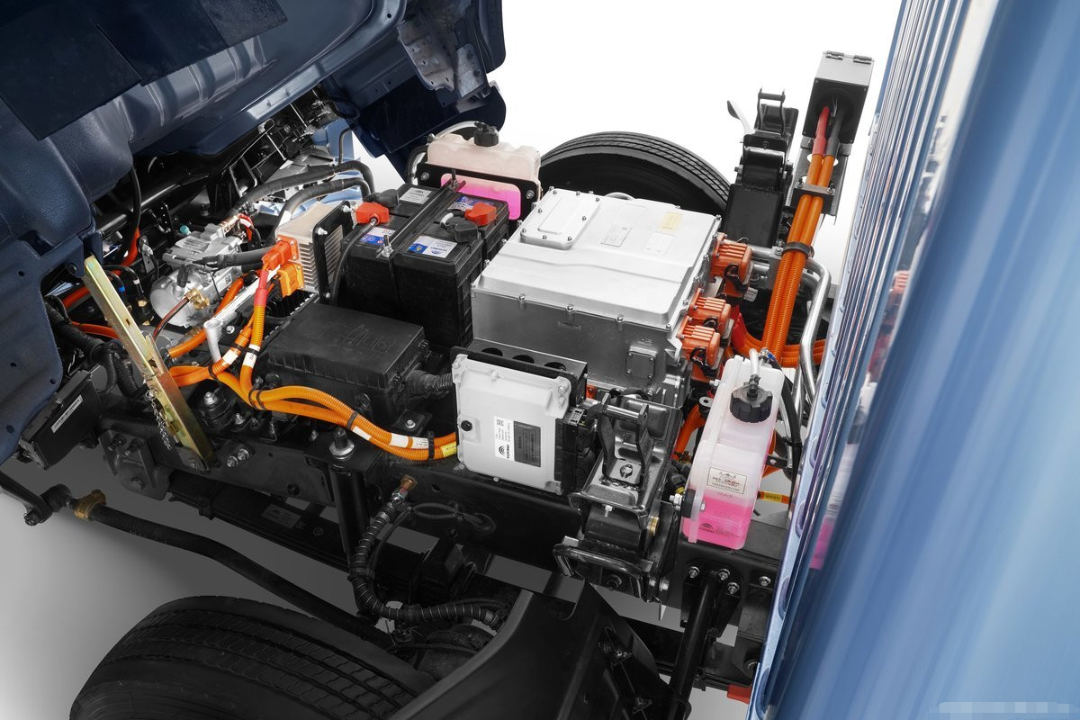 4.5t 4,2m Электрический фургон 4x2 Автоматический полностью электрический грузовой фургон