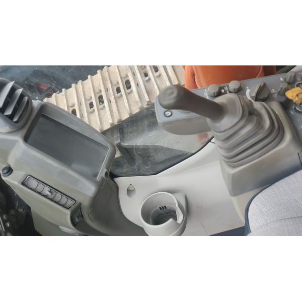 Second-hand Hitachi 330-3 excavator in excellent condition and low price