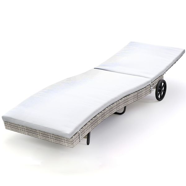 Outdoor Beach Swimming Pool Folding Lounge Chair Sunbed With 2 Wheels Customized Rattan Sunlounger