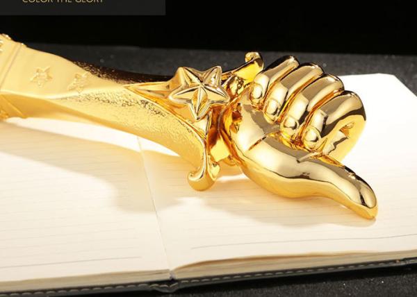 Ouro brilhante copo chapeado do troféu da resina para o logotipo feito sob encomenda dos vencedores aceitado