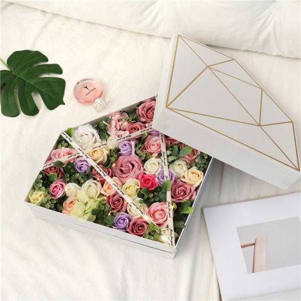 Papel reciclável Caixa-presente de rosa eterna Embalagem Pentagono Ouro Preto