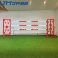 Équipement de saut de cheval personnalisable pour les épreuves équines
