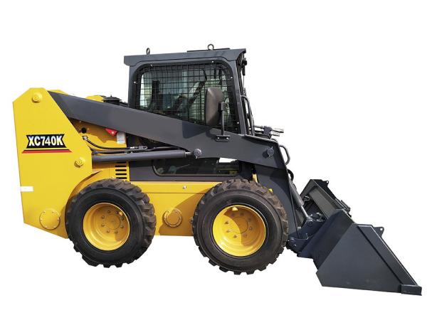 Euro III Emission Road Maintenance Machinery XT740 Mini Skid Steer Loader