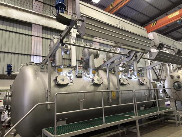 Adjustable Nozzle High Temperature High Efficiency Soft Flow Dyeing Machine
