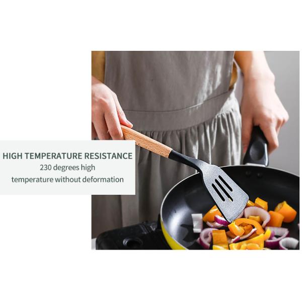 24 Pieces Non-Stick Wooden Handle Silicone Kitchen Gadget Set with Customized Options