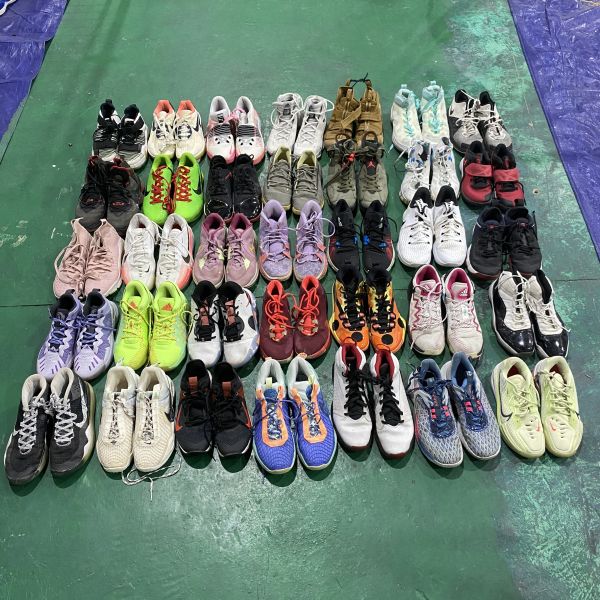 Mixed Color Second Hand Basketball Shoes Summer Autumn Men Used Sport Shoes