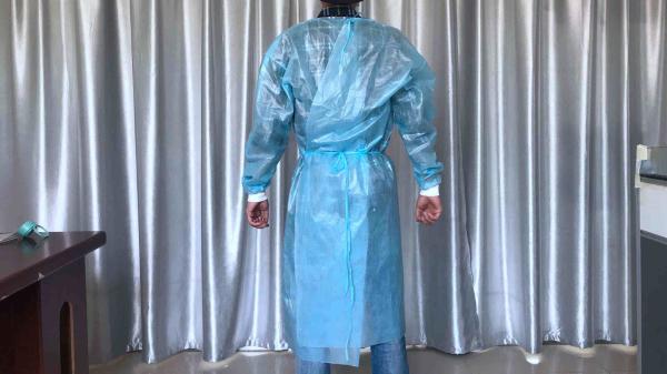 Tri-layer surgical gown isolation and protective gowns wholesale Protective Gown  surgical gown