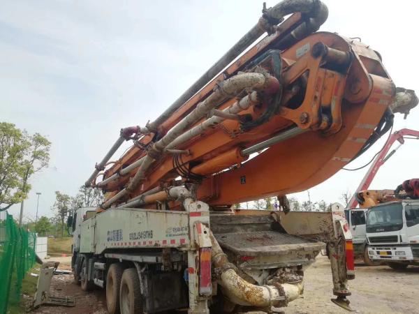 Service après-vente Zoomlion 52m Pompes à béton de camion d'occasion