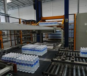 Customizable Gantry Palletizer For 42,000 BPH Bottled Water Production Line High