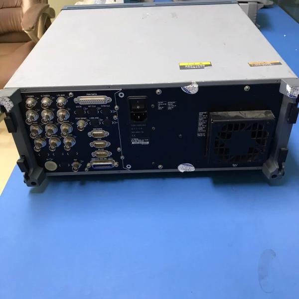RF Signal Generator Rohde & Schwarz R&S SMIQ03B 3.3 GHz Vector Signal Generator