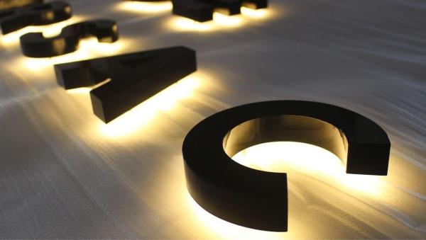 Custom Metal Outdoor Iluminado 3D Signage Back LED Light House Número para Casamentos