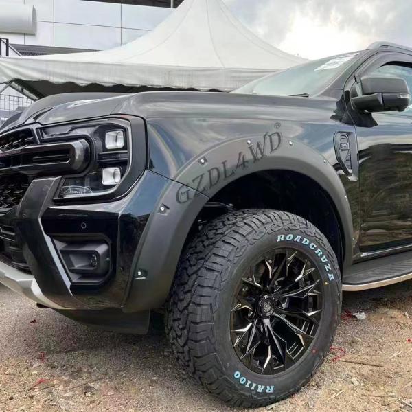Штейновые черные пирофакелы обвайзера автомобиля 4x4 для пирофакелов свода колеса ленты ABS 3M ренджера T9 2022+