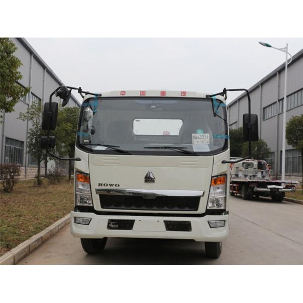 SINOTRUK HOWO 4x2 dépanneuse de lit de glissière de 6 tonnes avec la corde de