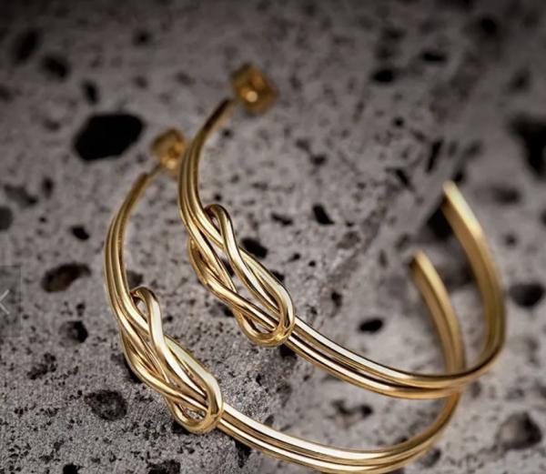 Oem Gold Hoop Earrings For Women Girls Gold Plated Knot Statement Lightweight Thick Trendy Small Open