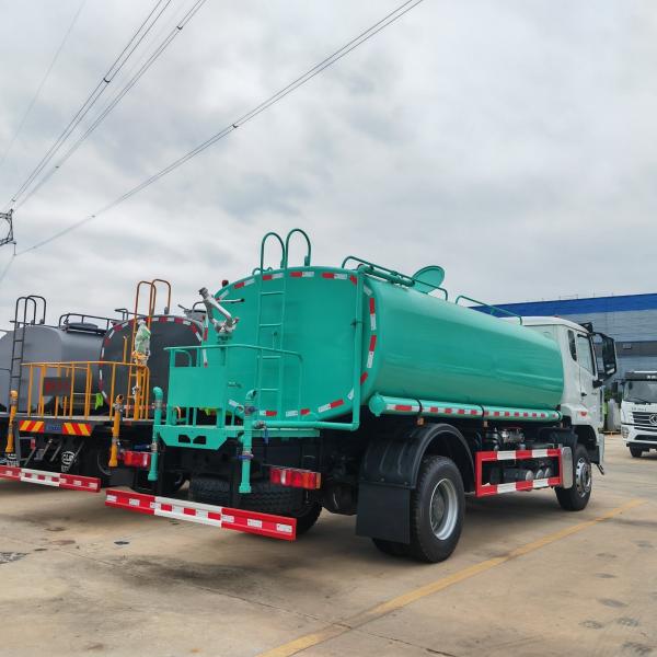 Sinotruk Howo Water Tanker Truck 15001L - 30000L Water Delivery Truck