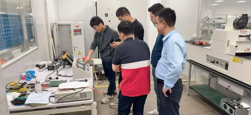 Hyrbid Power Factor Correction Power Quality Control
