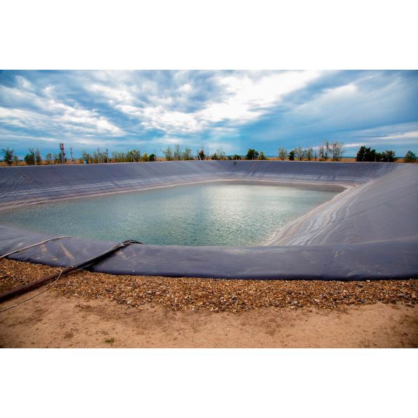Durable HDPE Black Geomembrane Pond Liner 0.5mm–2mm for Circular Fish Tanks, Aquaculture Water Tanks, and Dam Waterproofing Applications