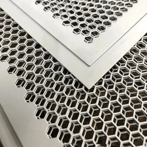 ASTM 6061 Польская алюминиевая плита перфорированная плита пробивающее отверстие ПВХ покрытое для ограждения