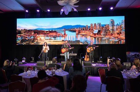 52x52 Pixels Wedding Led Screen Video Wall Stage Rental 620nm To 625nm