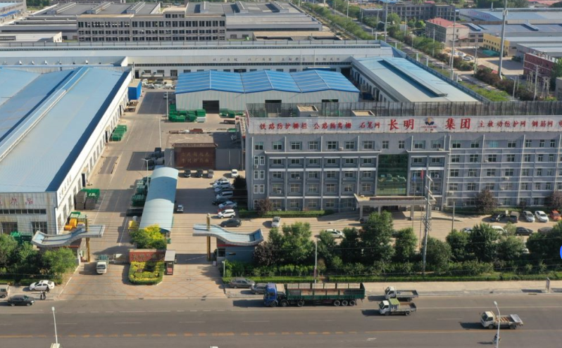 Утюг 3д в изгороди ячеистой сети изогнутой сеткой покрытый порошком