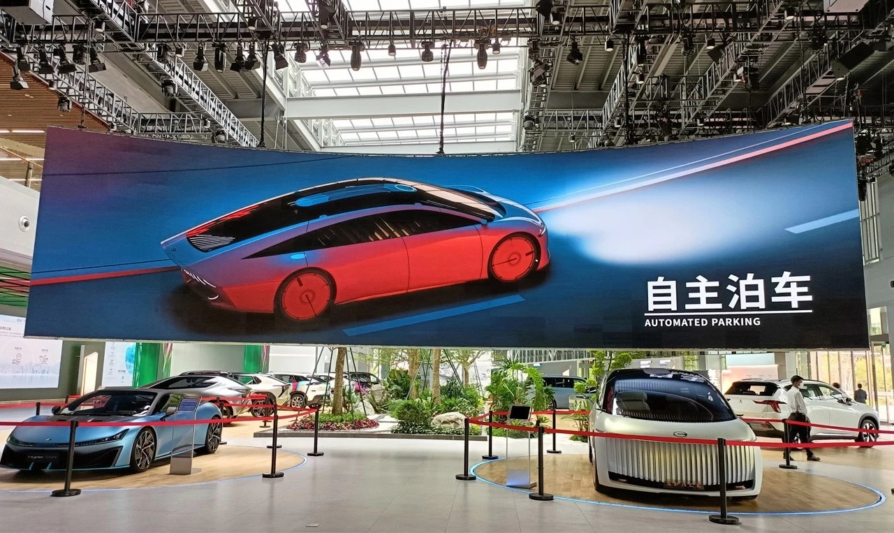 P1.579 LED Flexible Display 240x120mm 3840Hz High Refresh Rate Curved LED Screen Panel