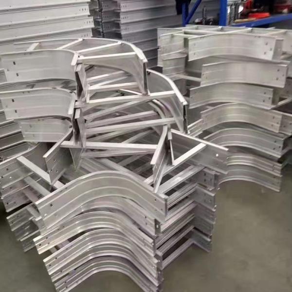 Rectangular Aluminum Cable Tray for Low Maintenance in Indoor or Outdoor Installations