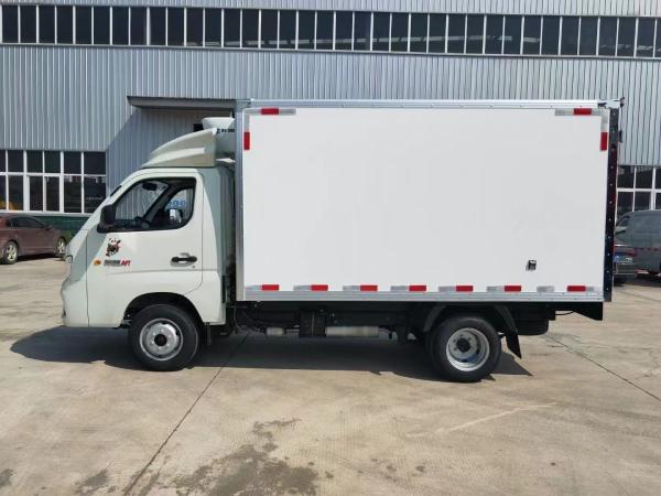Custom Refrigerated Delivery Vehicles Small Refrigerator Box Truck With 1-10T Capacity