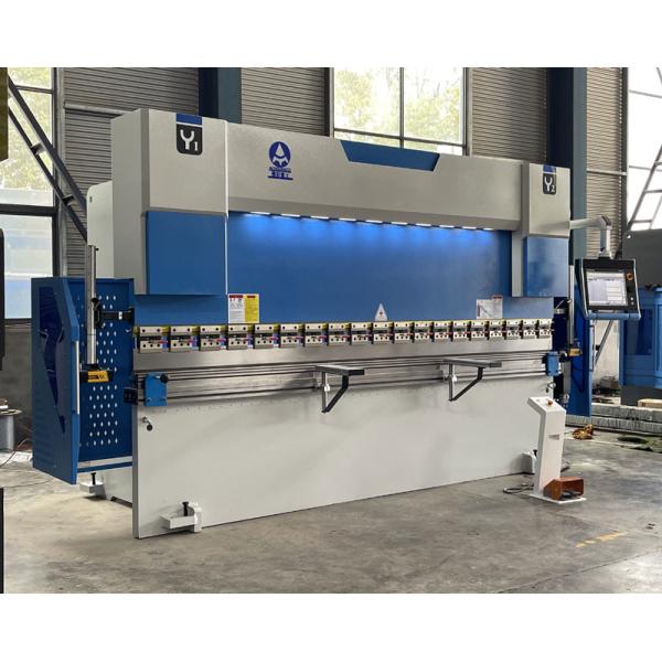 Hydraulic CNC 8 +1 Axis Press Brakes Electrohydraulic Press Bending Brake For Special-Shaped Workpieces