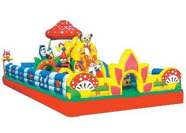 Customization Inflatable Amusement Equipment Fire Resistant For Childlike Fun