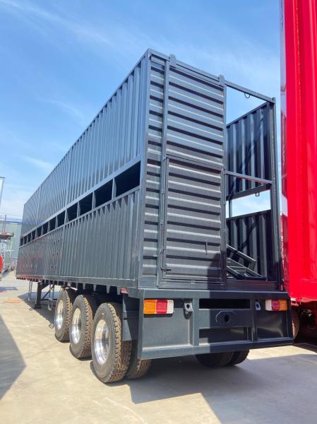 Triangle / Double Star / Double Money Livestock Transport Trailer With Hydraulic Lift