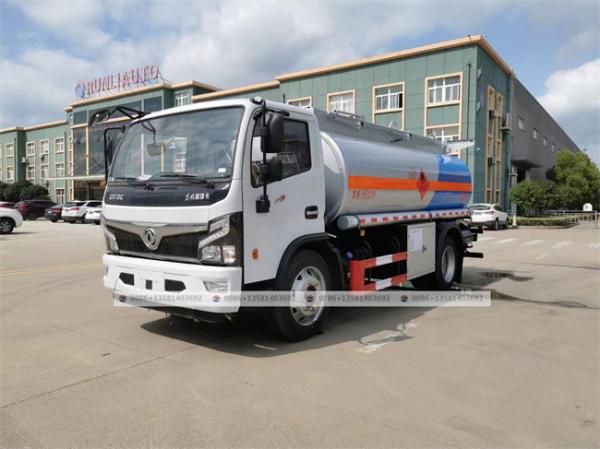 Dongfeng 4x2 9CBM Fuel Oil Transportation Truck Fuel Bowser Tanker Truck