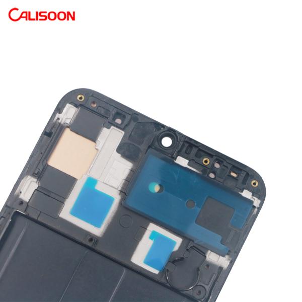 Ecrã LCD Samsung com 3 portas HDMI para experiência de alta definição
