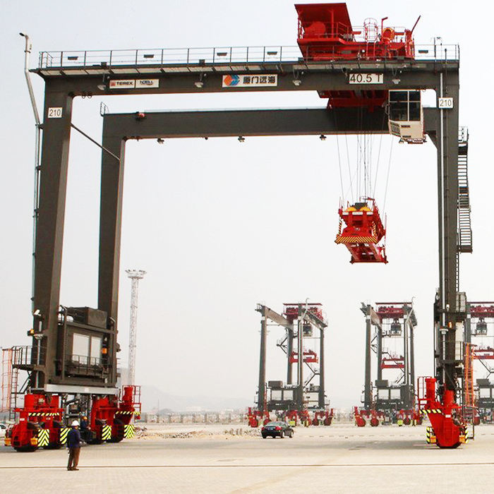 RTG Crane 40Ton 50Ton Capacity Rubber Tyred GPS Auto Steering Hybrid Power CE Certified for Container Terminal