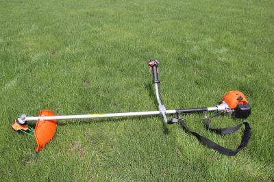 Portable 43CC Grass Cutter Agricultural Use 1.25Kw Petrol Brush Cutter