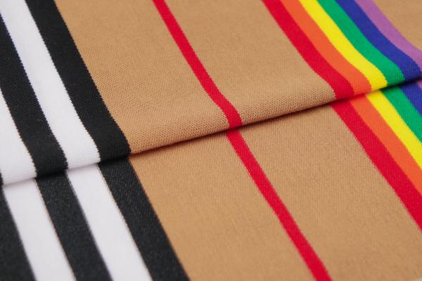 Tissu de qualité confortable et durable en t-shirt à rayures