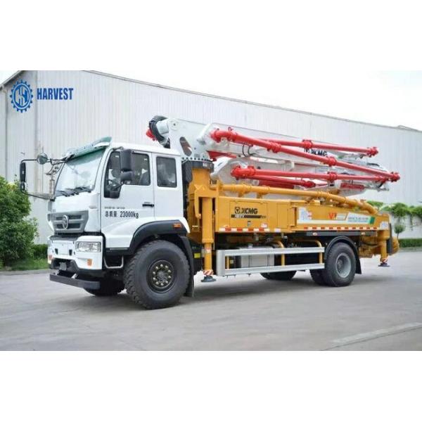 Caminhão da bomba concreta da produtividade 120m3/H da seção de  4x2 37m HB37V 5