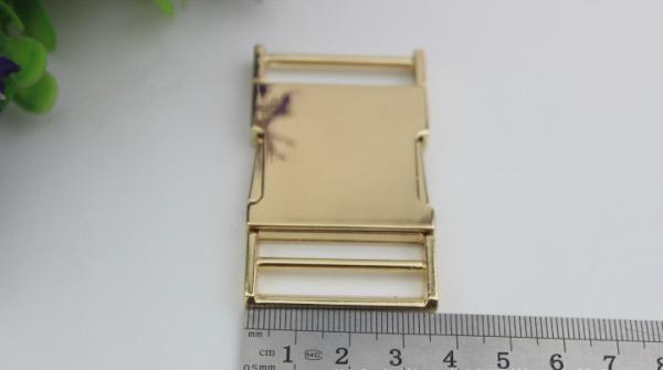 High quality zinc alloy 32 mm light gold fast release buckle for bag parts