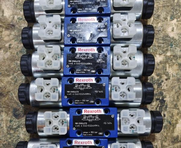 4WE10D33/CG220N9K4/V 4WE10D33/CW110N9K4 4WE10D33/CW110N9K4/B10 4WE10D Rexroth electromagnetic directional valve imported with original packaging33/CW110N9K4/B08 4WE10D33/OFCG110N9K4