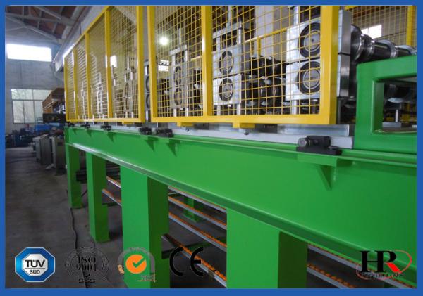 4.5m/min EPS Sandwich Panel Machine , Polystyrene Sandwich Panel Production Machinery