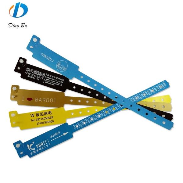 Custom One-off Plastic Wrist Bands for VIP Club Admission ID Bracelets Car Plastic Lock