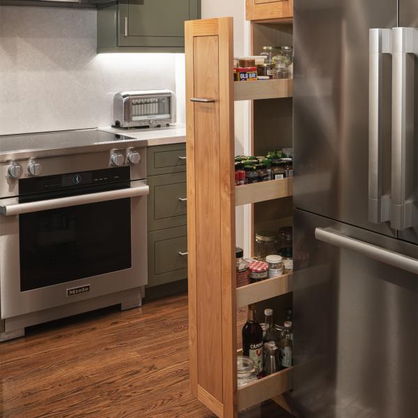 California Villa Use Kitchen Cabinet Solid Wood Modern Shaker Style Green And Brown Cupboard