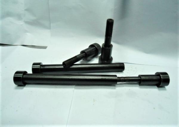 Peças do molde da precisão de JIS um tipo preto químico de aço inoxidável do parafuso de ombro do C