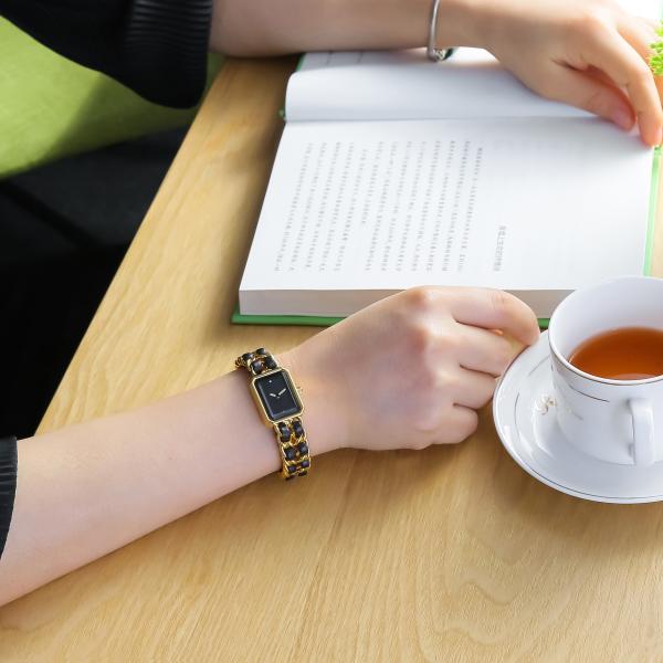 High End Women Quartz Brass Wrist Watch PVD Gold Square Water Resistant