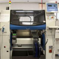 La selección del mounter sm421 SAMSUNG del microprocesador de SMT y la máquina de alta velocidad del lugar utilizaron