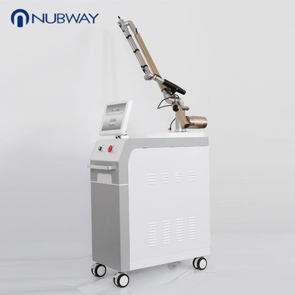 High power 1064nm 532nm Q-Switch nd yag laser tattoo pigment removal machine in Clinic