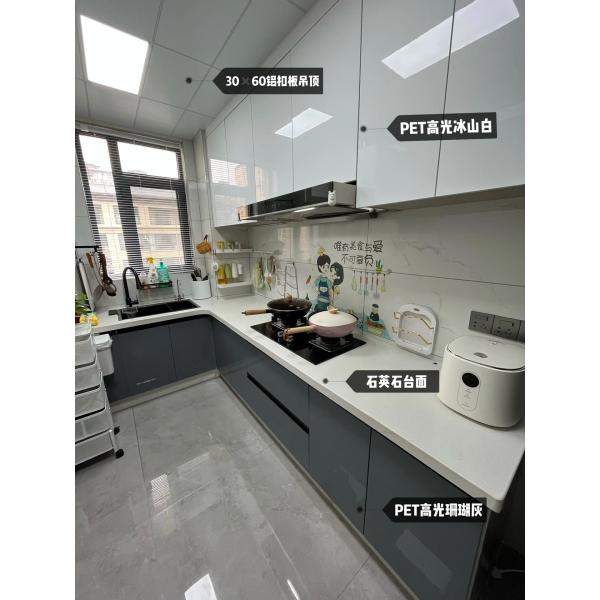 Apartment High Glossy Lacquer Doors Free Handles Modern Kitchen Furniture